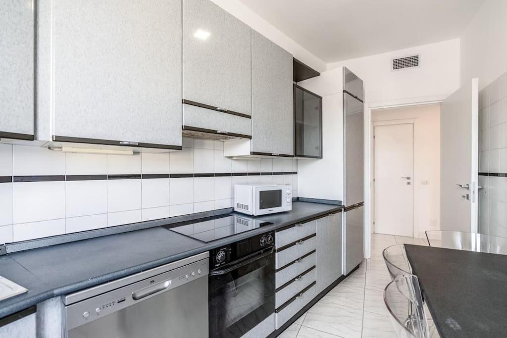 Comfort Suite In Milan Exterior photo