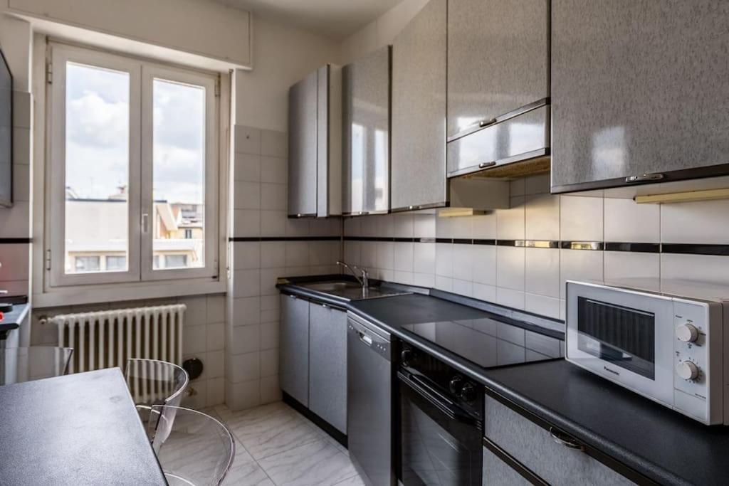 Comfort Suite In Milan Exterior photo